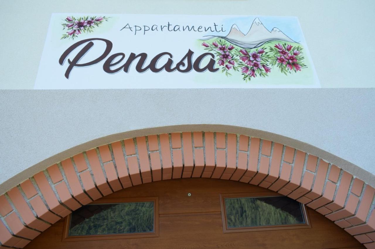 Appartamenti Penasa Renato Commezzadura Buitenkant foto