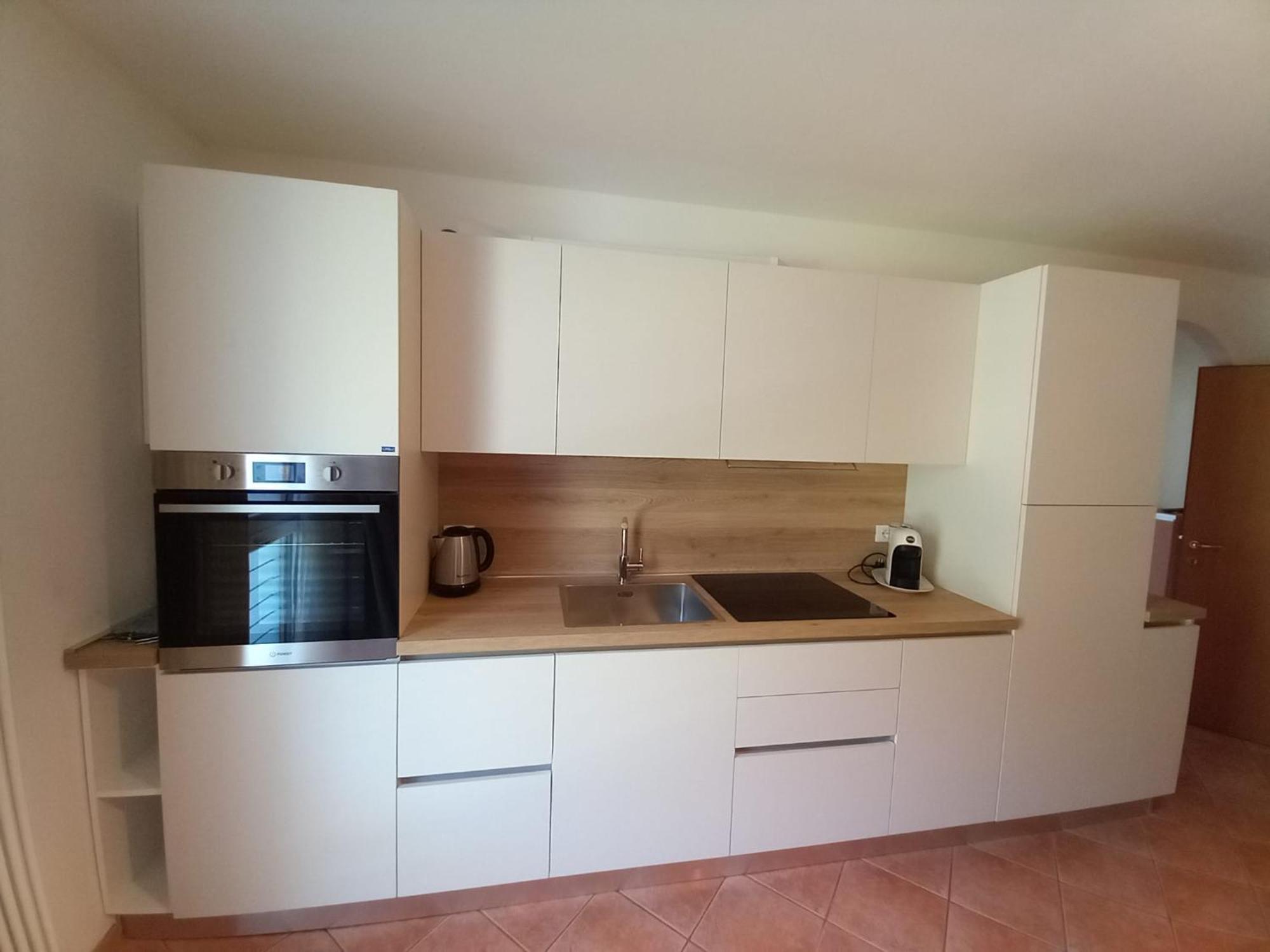 Appartamenti Penasa Renato Commezzadura Buitenkant foto