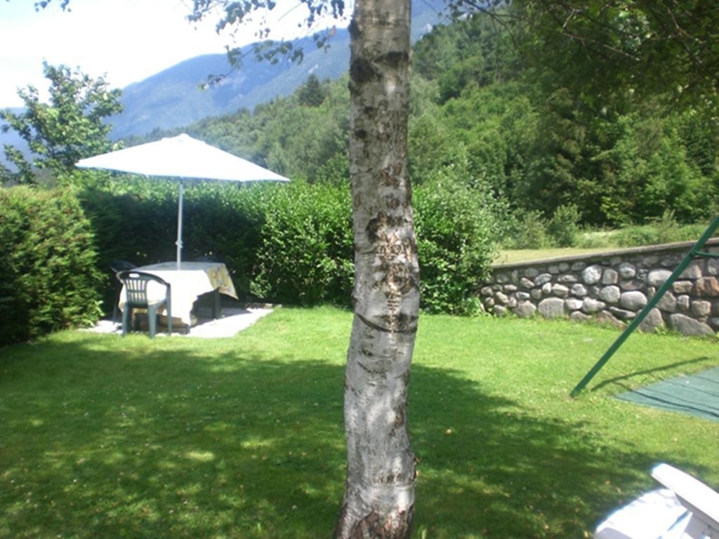 Appartamenti Penasa Renato Commezzadura Buitenkant foto