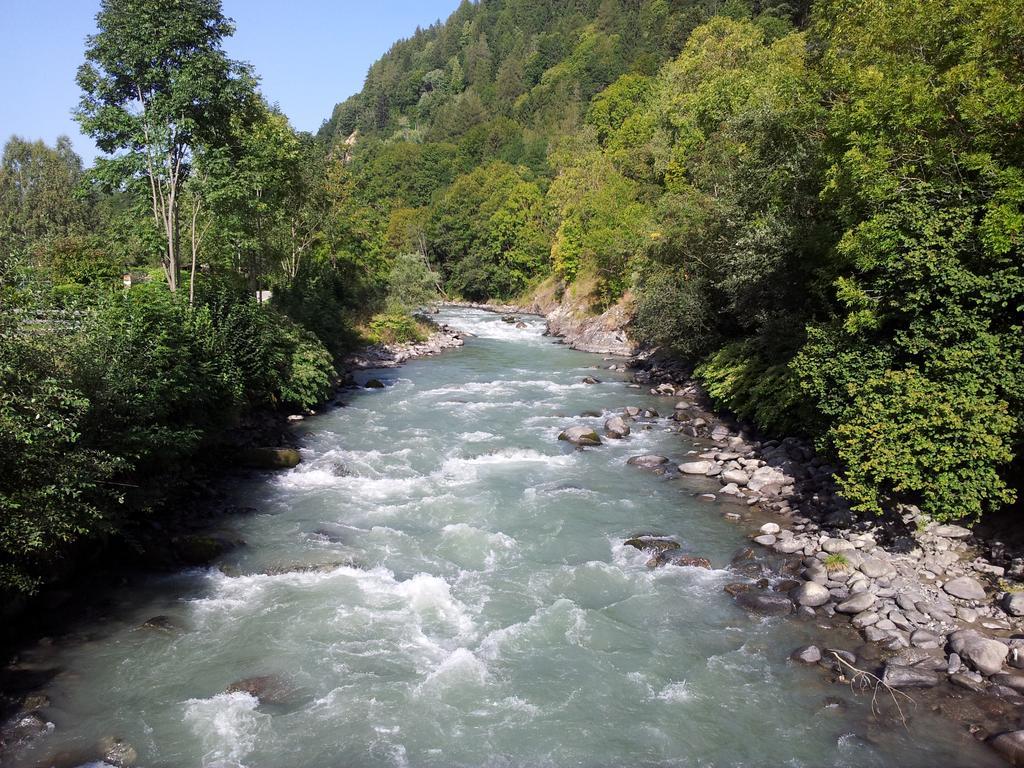 Appartamenti Penasa Renato Commezzadura Buitenkant foto